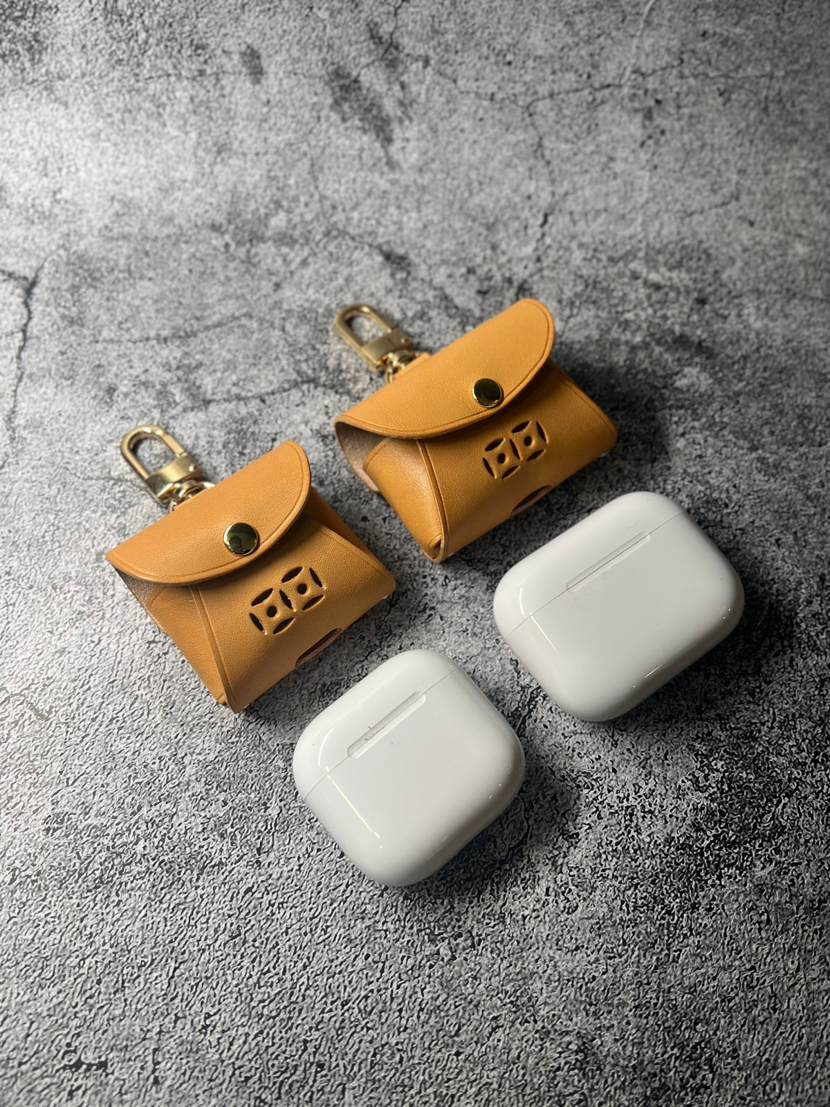 Airpod Pro 3 case -Old Mail box