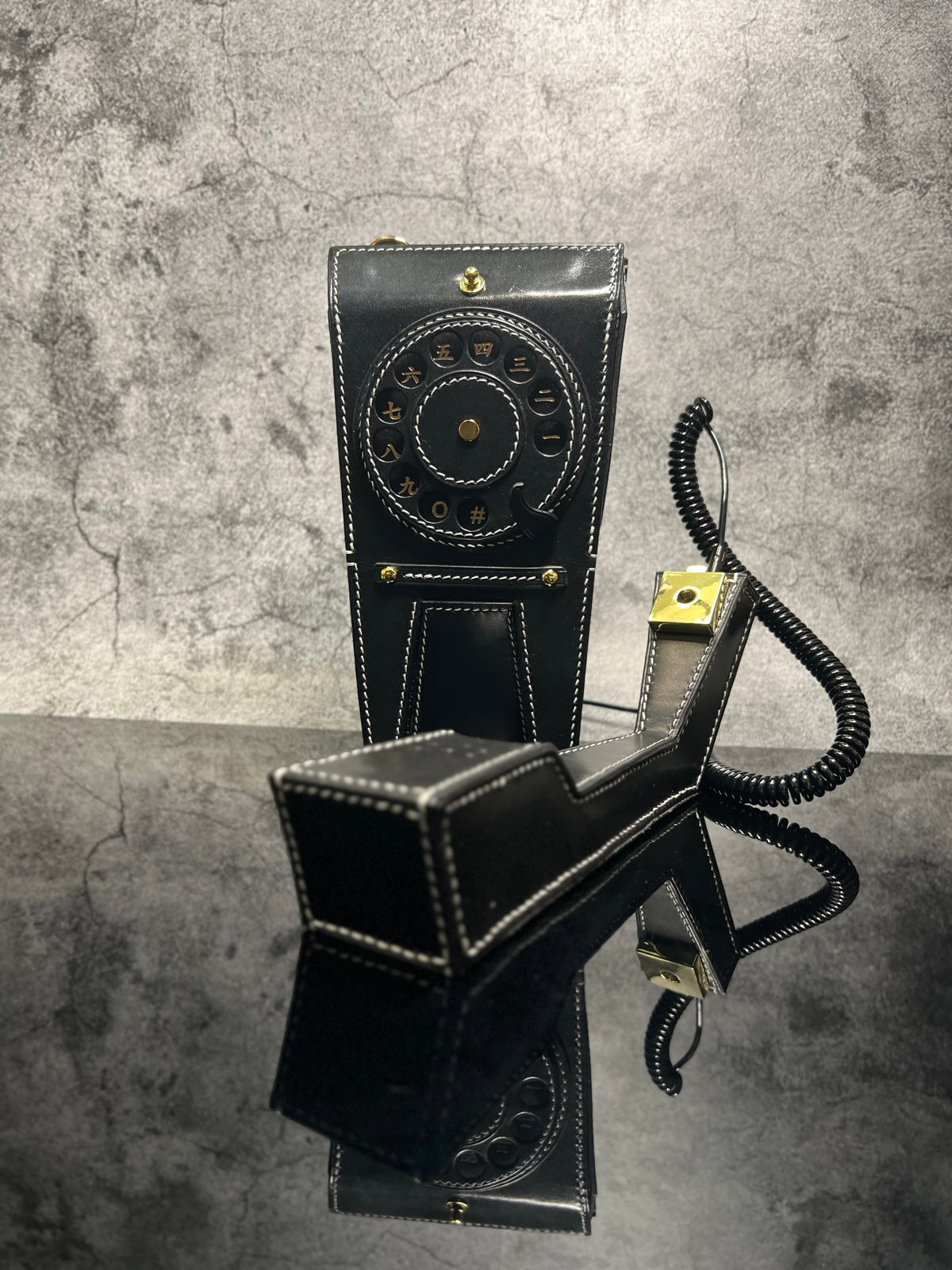 -Trimphone 712 phone bag (Preorder Promotion)