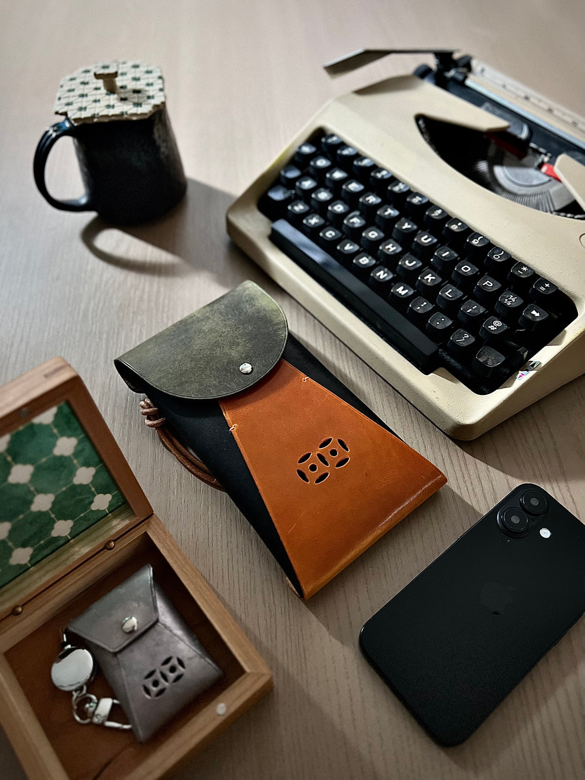 Old Mail box 信箱手機袋2.0 拼色+背格