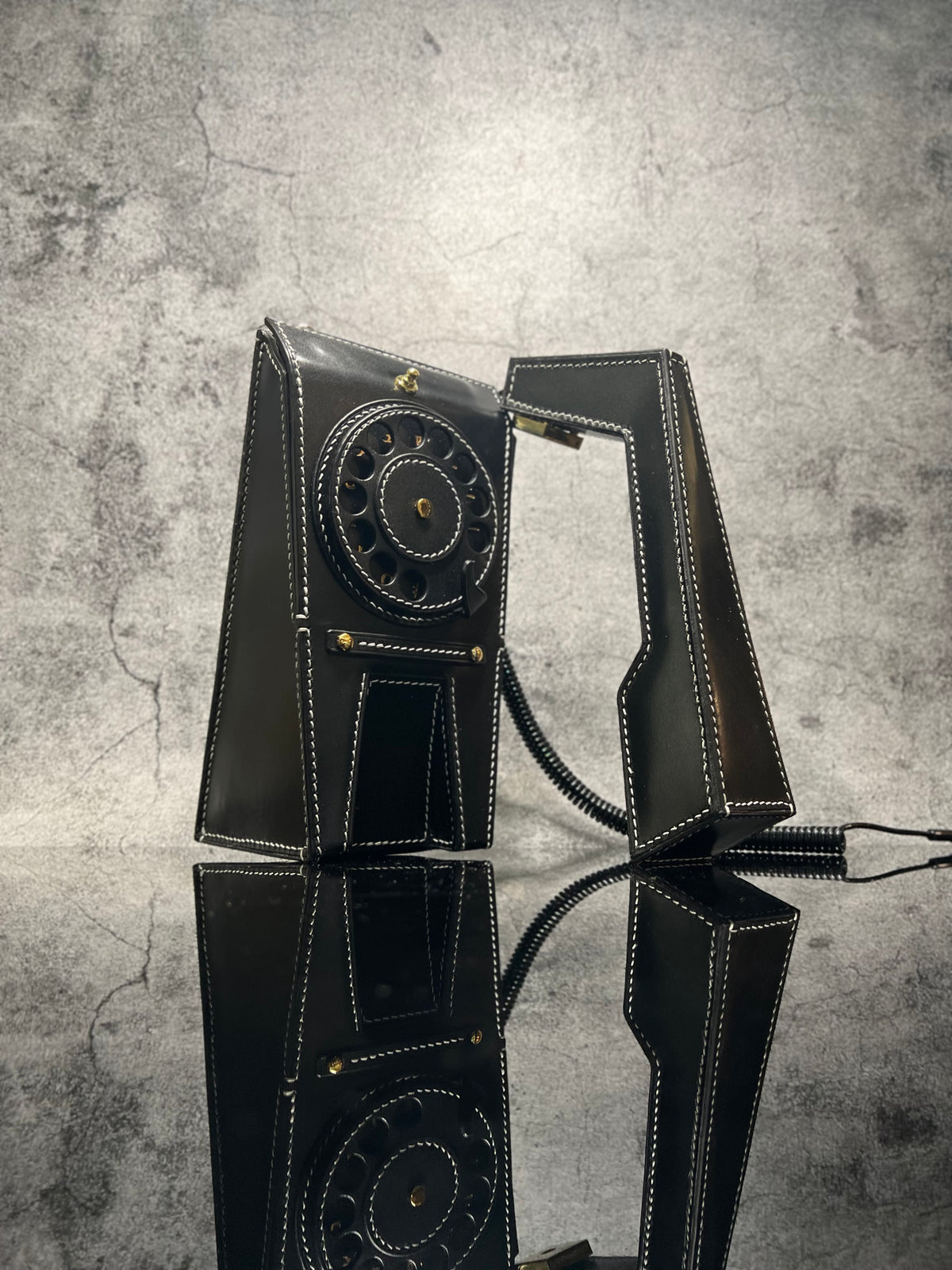 -Trimphone 712 phone bag (Preorder Promotion)