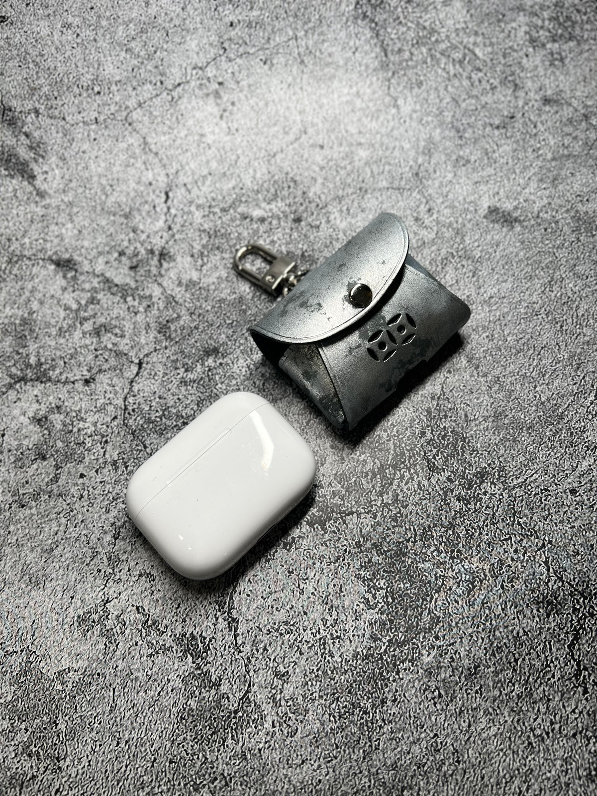 Airpod Pro 3 case -Old Mail box