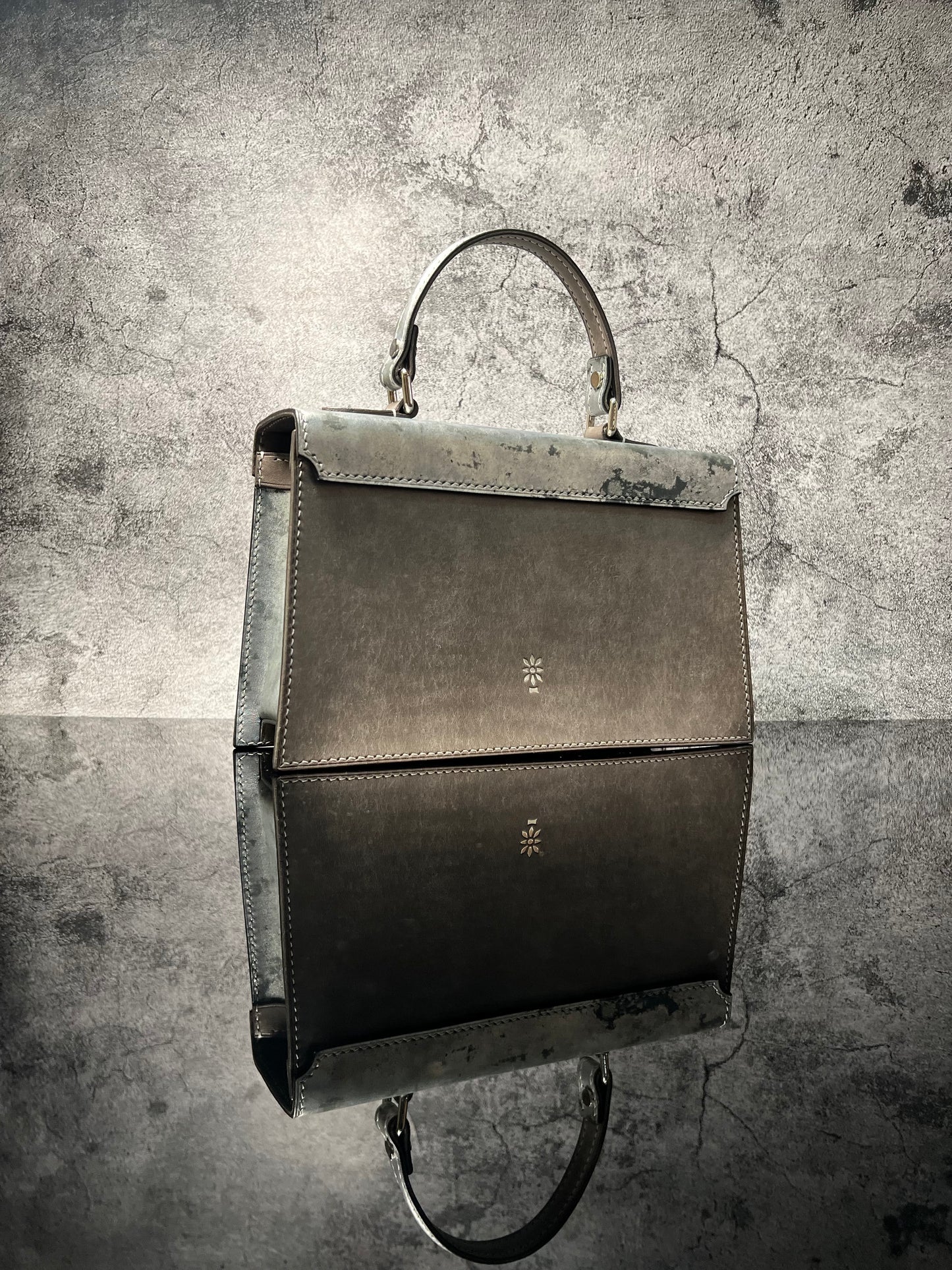-Metallic Edition + Shoulder strap 立體鐵閘手袋S - 白鐵拼色+白鐵長帶