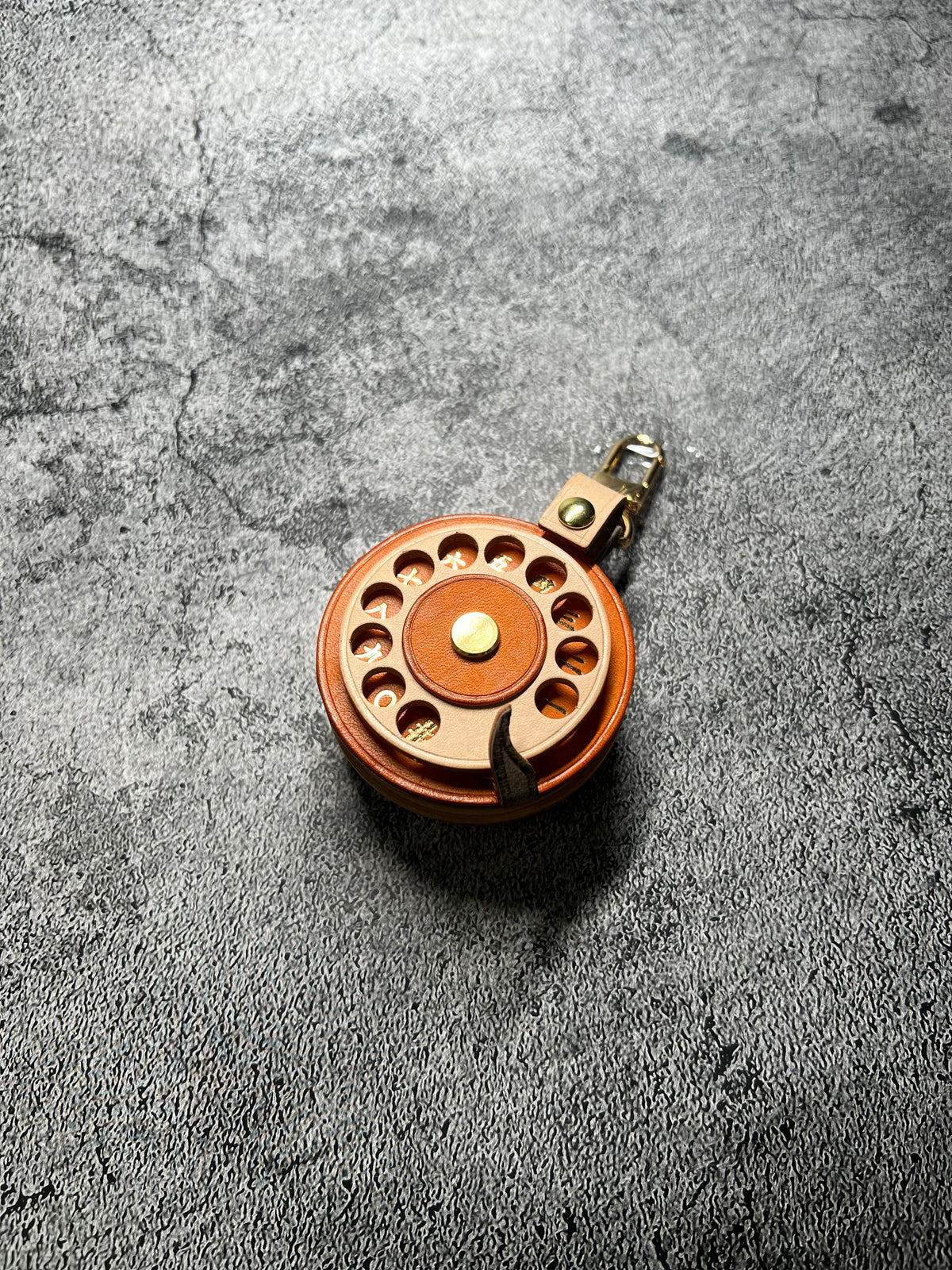 -Rotary Phone Chame 撥個輪電話扣（金色數字）
