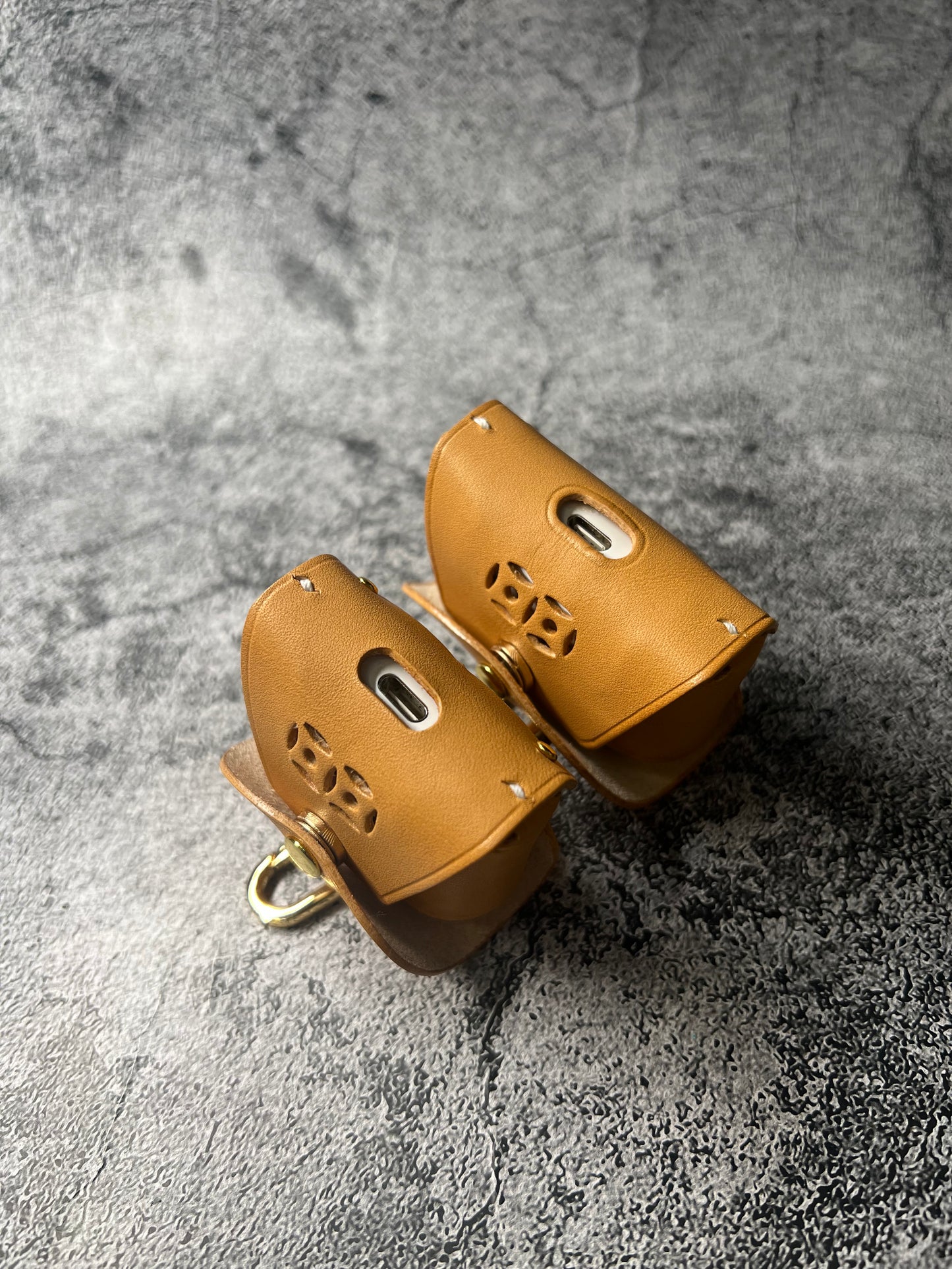 Airpod 4 case -Old Mail box