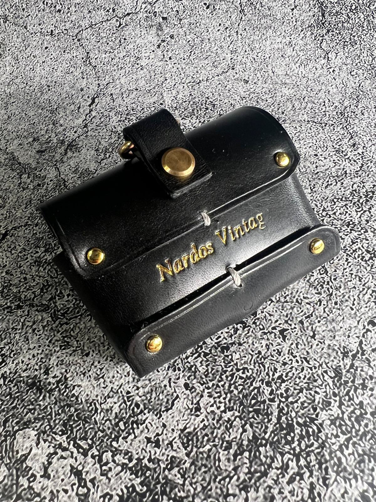Airpod 4 case -Old Mail box