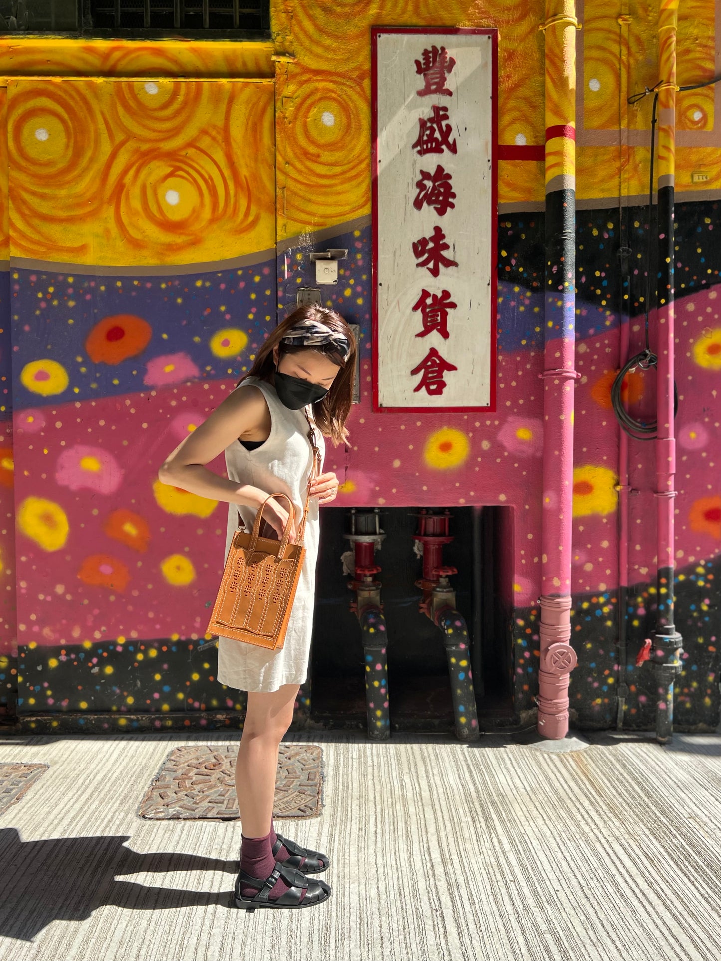 預訂：通花鐵閘袋（S)